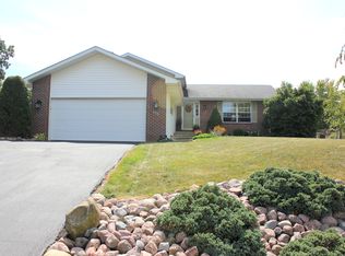 2213 Coldspring Rd, Crown Point, IN 46307