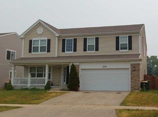 300 Minuet Cir, Volo, IL 60073