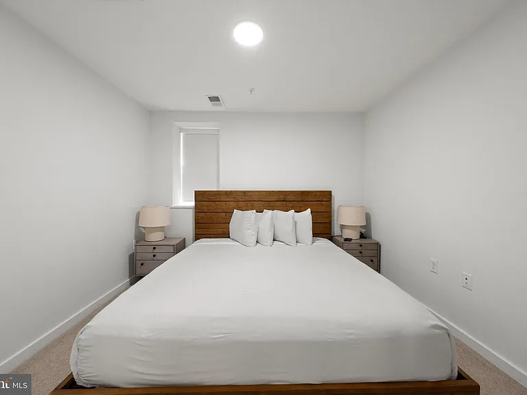 816 Potomac Ave SE #TOWNHOUSE — Photo 13