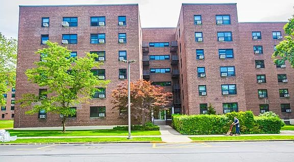 4th image of 212-08 75th Ave #3E