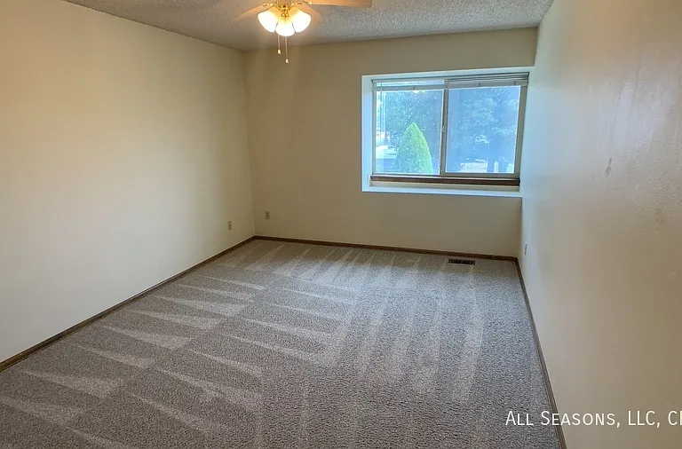 850 Quail Lake Cir — Photo 8