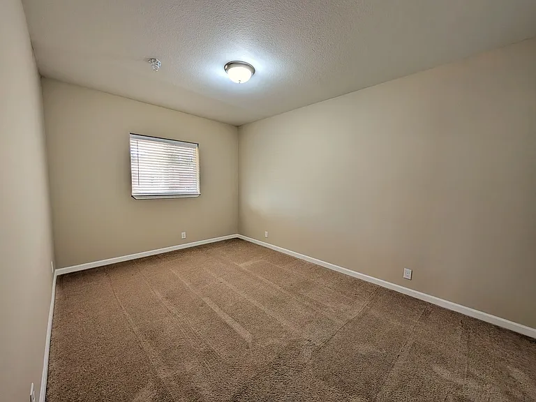 4401 Riverside Dr #G6 — Photo 9
