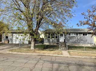 402 10th St W, Williston, ND 58801