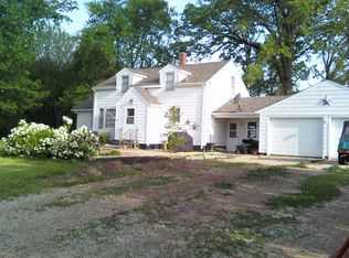 5933 Miller Creek Rd, La Porte City, IA 50651