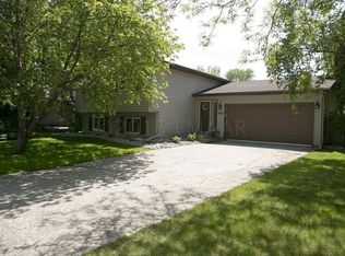 1818 25 1/2 Ave S, Fargo, ND 58103