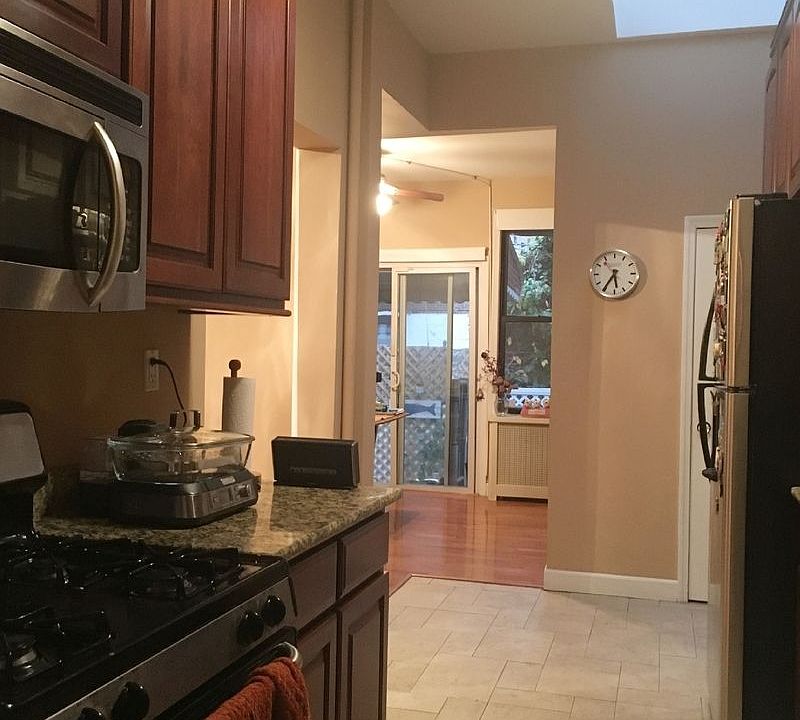 1st image of 2586 35th St