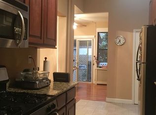 2586 35th St, Long Island City, NY 11103
