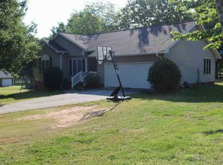 83 Cherry Hill Rd, Laurens, SC 29360