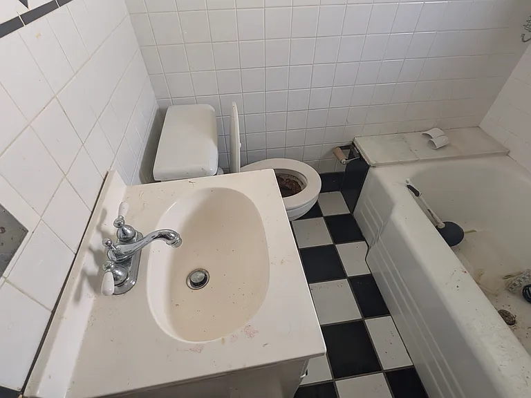 1108 E Arcadia Ave — Photo 22