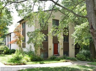 11847 Coopers Ct, Reston, VA 20191