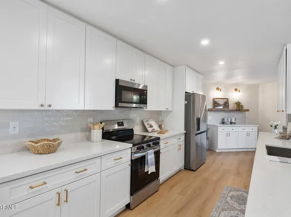 10647 W CAMPANA Drive, Sun City, AZ 85351