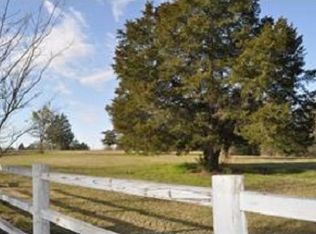 9269 Wheelock Hall Rd, Hearne, TX 77859