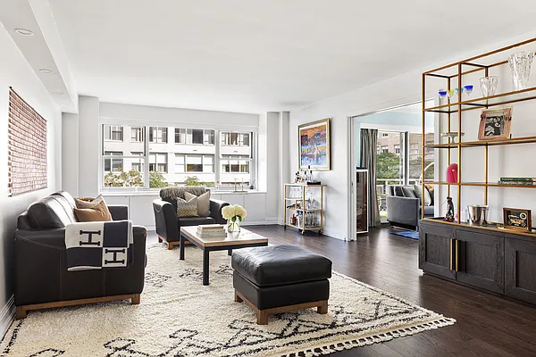 Sold by Compass | media 17