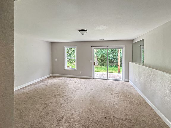 5th image of 234 Evergreen Dr
