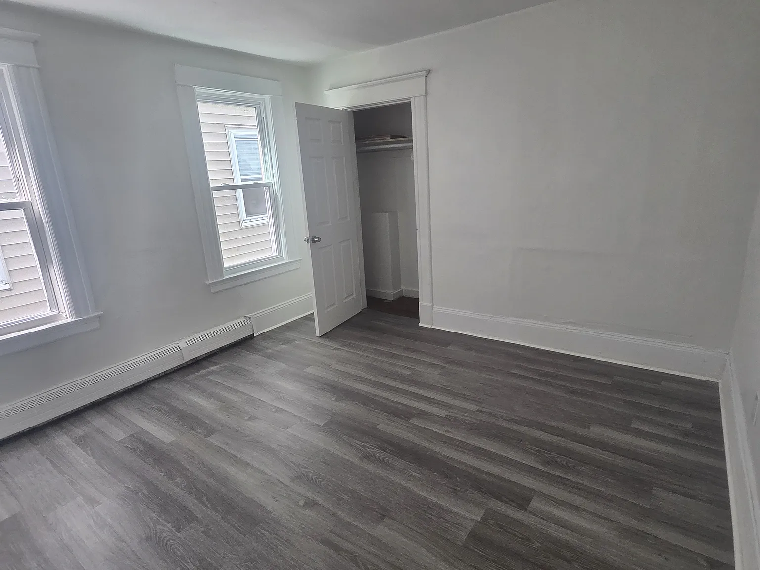 3 bed, 1000 sqft, $1,850 — Photo 4