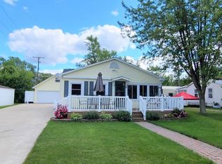 7476 Maplewood Rd, Lexington, MI 48450
