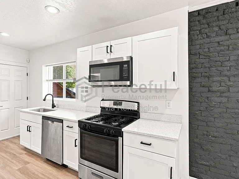 1603 S Major St #A — Photo 5