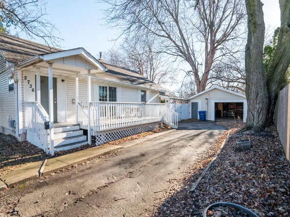 2736 Arnold Rd, Des Moines, IA 50310