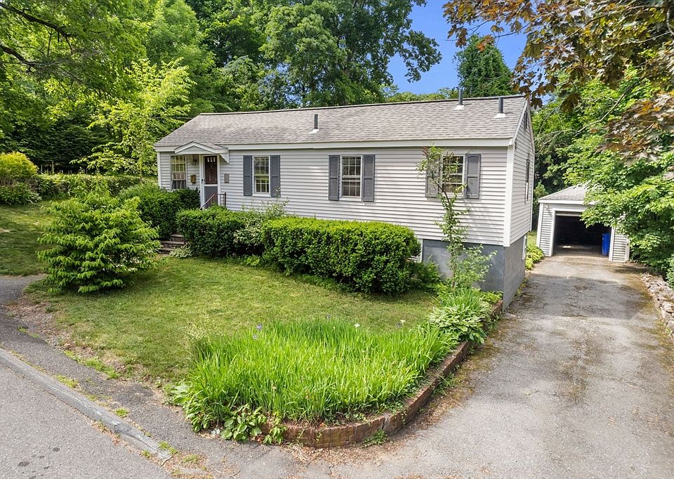 1st image of 40 Fairfield St