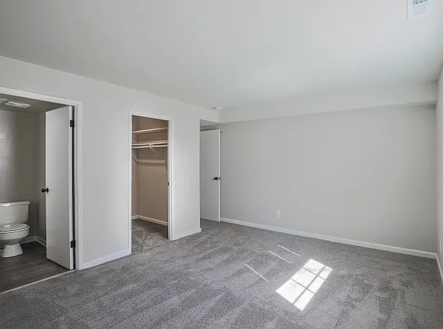 209 @ Pickwick Apartments — Photo 20