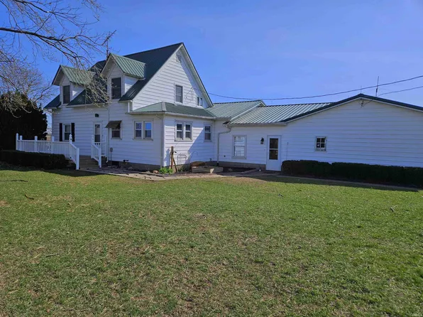 9297 W 1300 S, Goodland, IN 47948