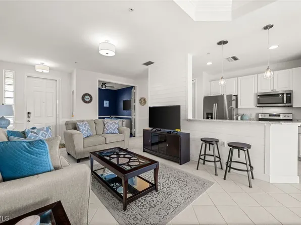 1340 Sweetwater Cv Unit 202, Naples, FL 34110