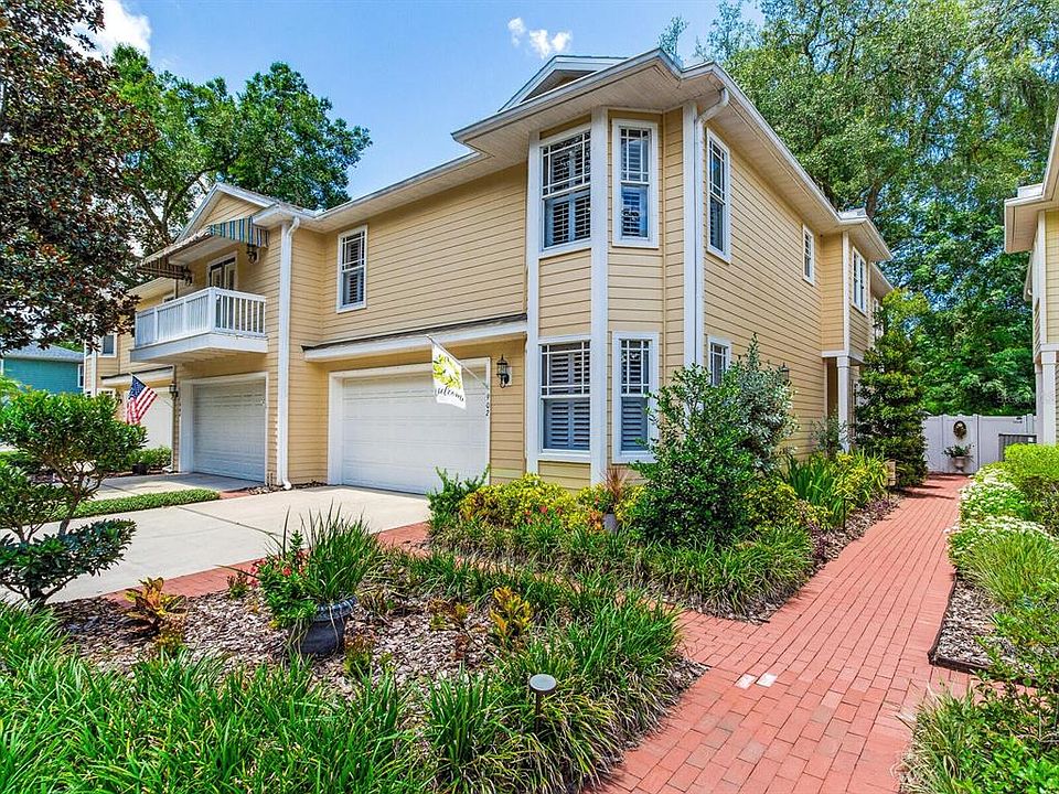 1st image of 902 Lumsden Reserve Dr