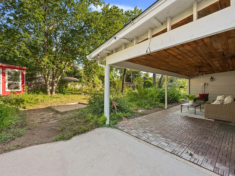 3811 Byron Dr — Photo 16