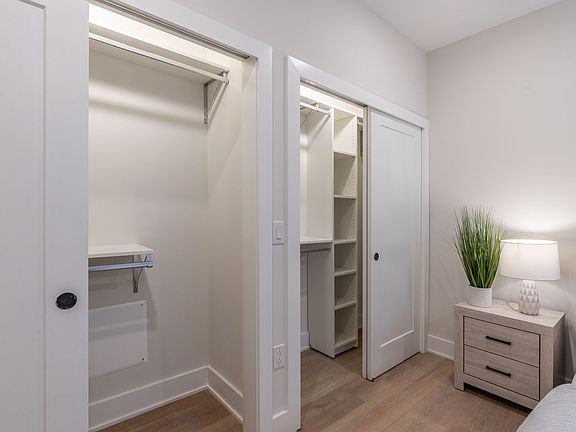 2nd image of 1754 Wylie St Floor 1