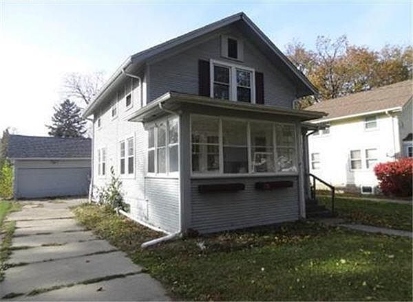 1st image of 1726 Latham St