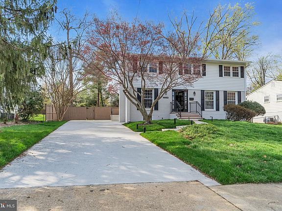 3rd image of 2524 Swift Run St