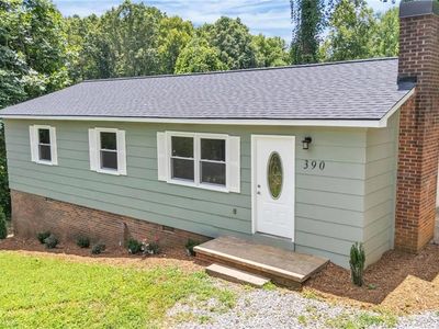 390 Hilltop Acres St, North Wilkesboro, NC, 28659