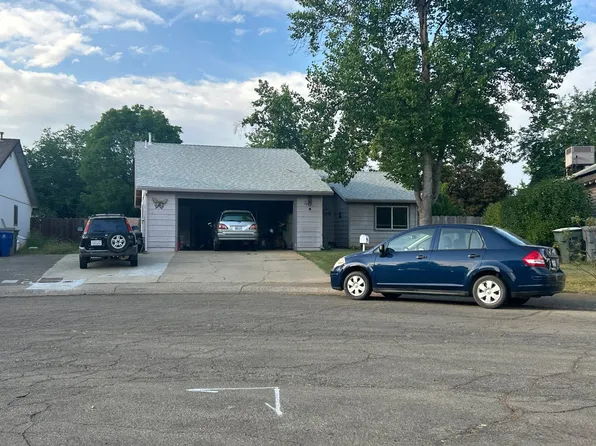 1854 Cirrus St, Redding, CA 96002