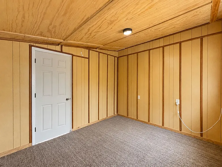 108 Campbell Ln — Photo 6