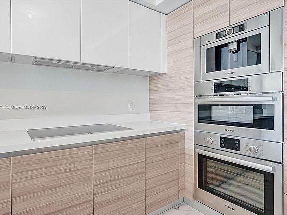 5th image of 330 Sunny Isles Blvd #5-1905