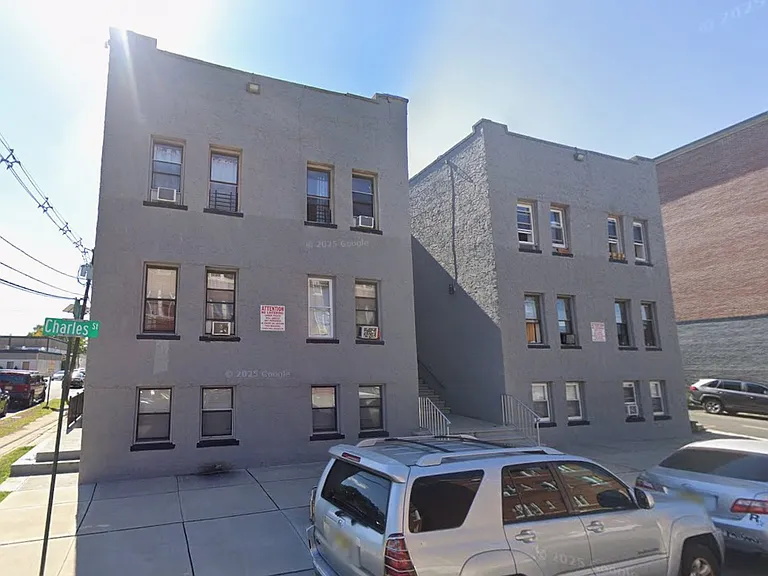 1105 Charles St #1E — Photo 17