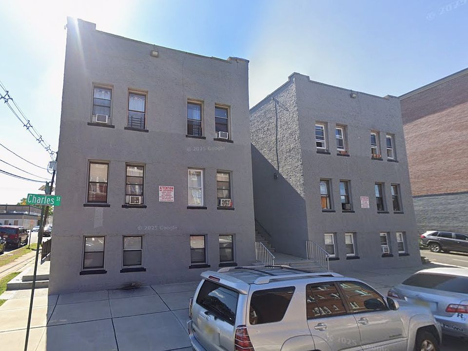 1st image of 1105 Charles St APT 2A