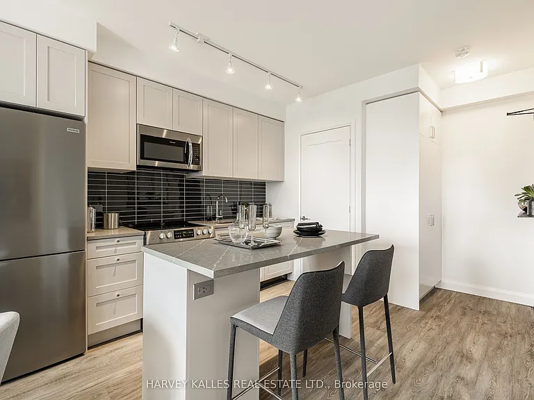 71 Redpath Ave #1301 — Photo 3