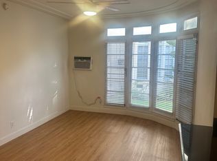 638 S Cloverdale Ave APT 104, Los Angeles, CA 90036