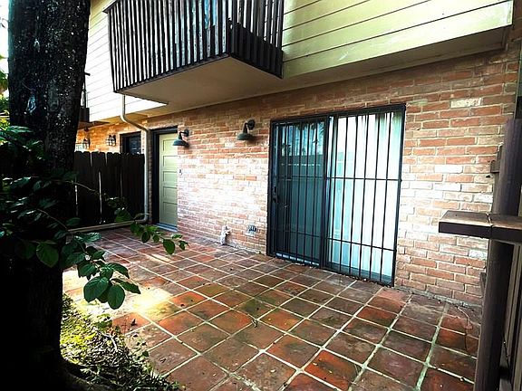 3rd image of 24 Calle Retama APT 103A