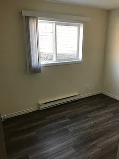 4001 Enemark Cres — Photo 34