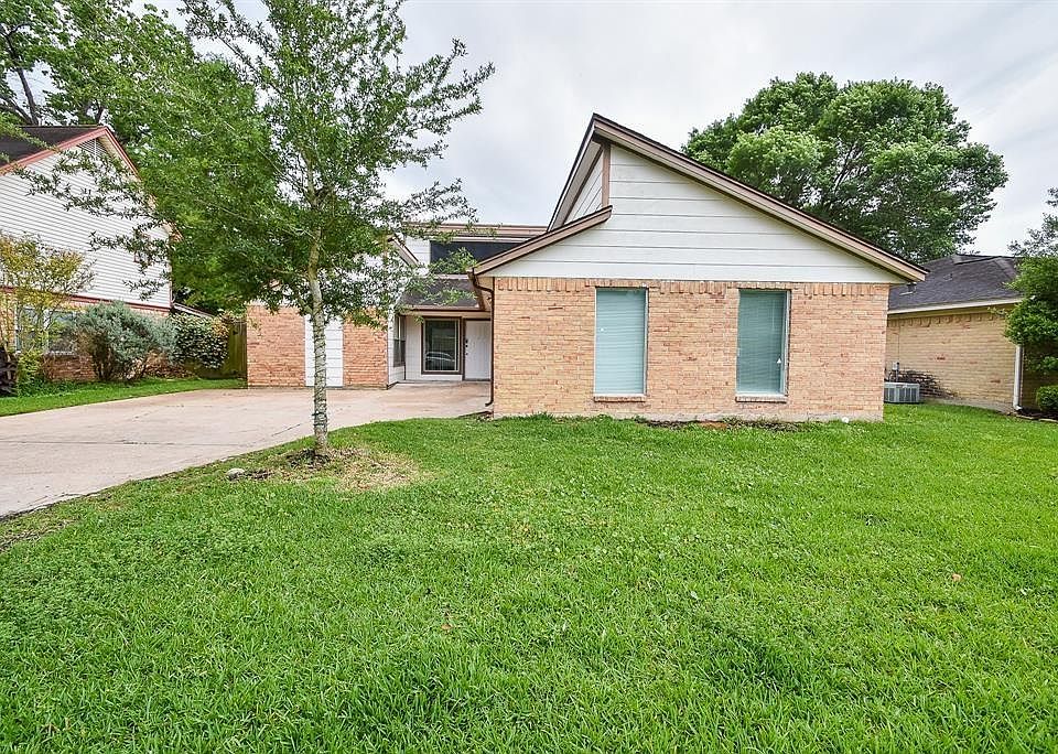 1st image of 12015 Osage Park Dr