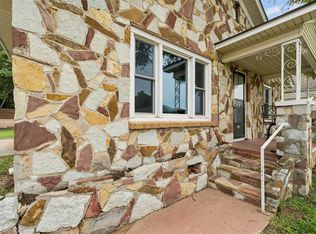 124 S 4th St, McLoud, OK 74851