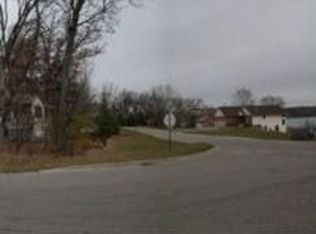 101 Talladega Dr SW, Poplar Grove, IL 61065