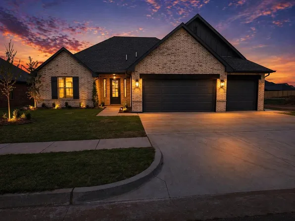 11709 NW 105th St, Yukon, OK 73099