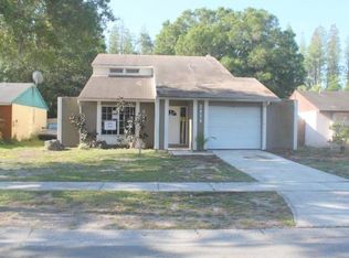 2828 Cedaridge Dr, Tampa, FL 33618