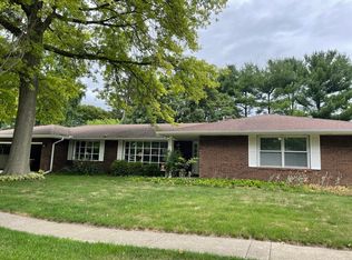 102 W Holmes St, Urbana, IL