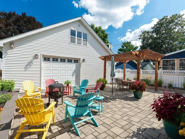 1261 Eleanor Ave, Saint Paul, MN 55116