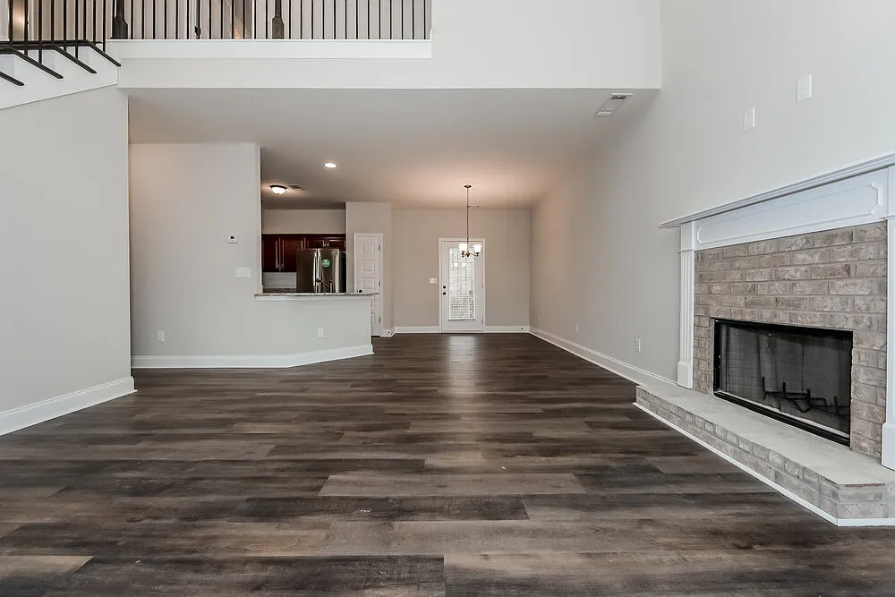 4 bed, 3.5 bath, 2198 sqft, $2,200 — Photo 4