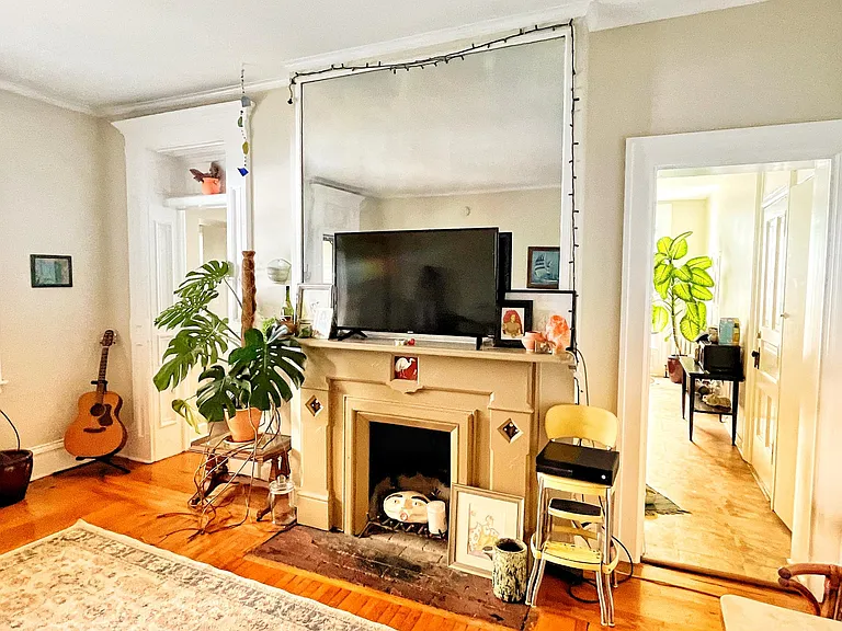 55 Lafayette Ave NE #5 — Photo 1
